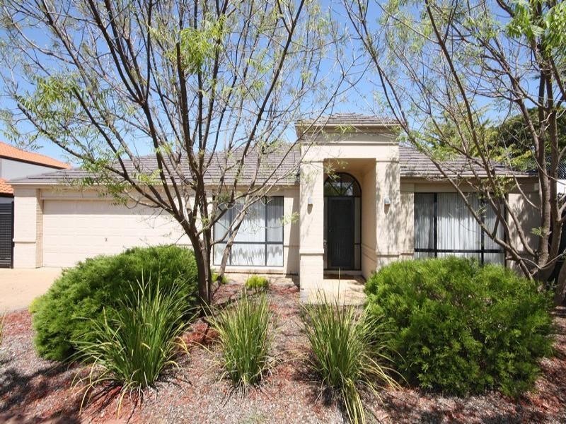 25 Hilltop Drive, Oakden SA 5086