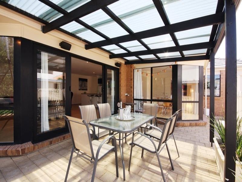 25 Hilltop Drive, Oakden SA 5086