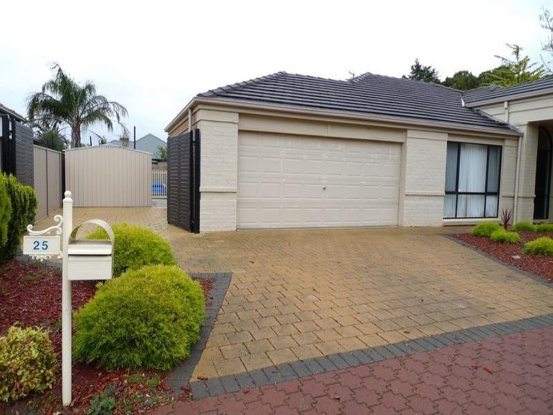 25 Hilltop Drive, Oakden SA 5086
