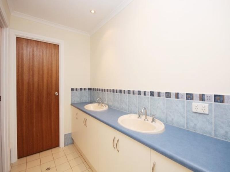 12 Warner Road, Salisbury Downs SA 5108