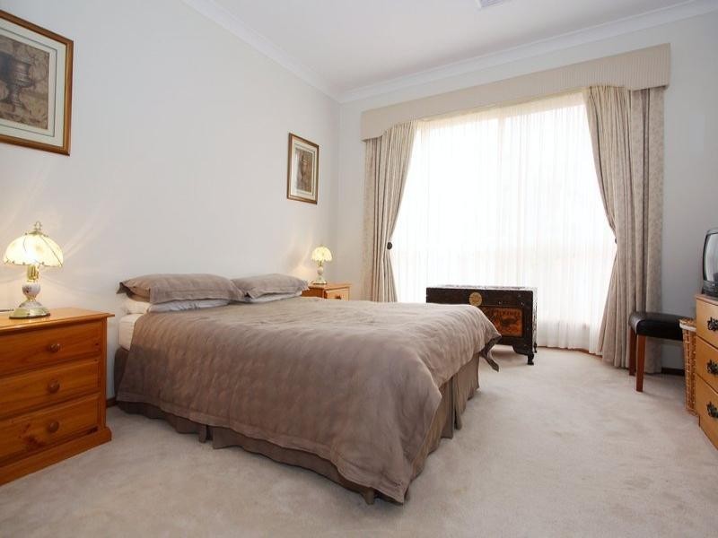 18 Falcon Drive, Hewett SA 5118