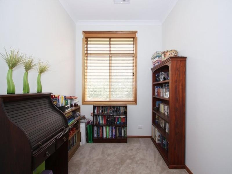 18 Falcon Drive, Hewett SA 5118