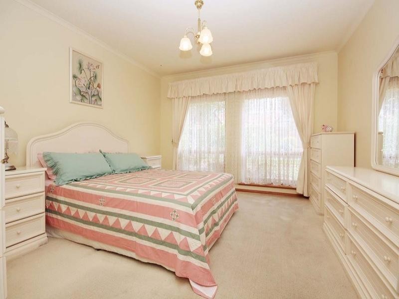 7 Osterley Street, Oakden SA 5086