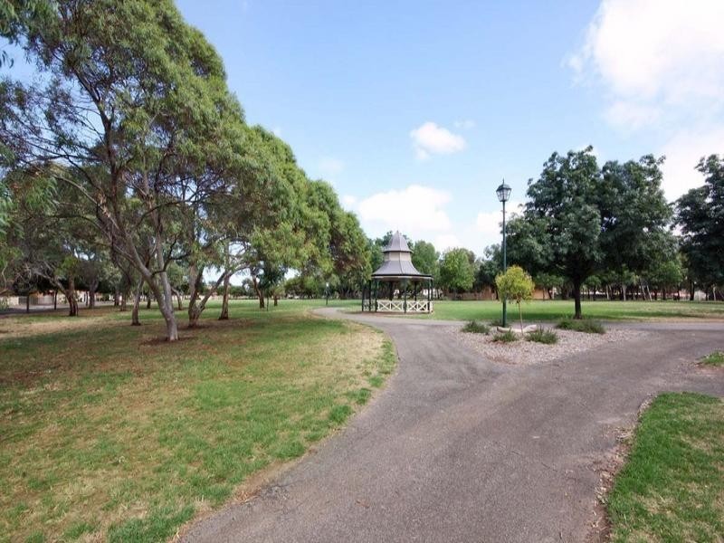 7 Osterley Street, Oakden SA 5086