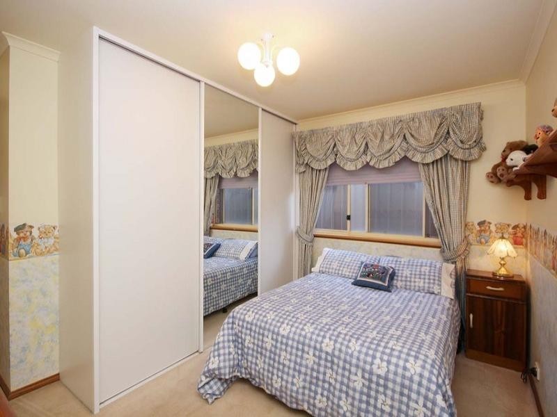 7 Osterley Street, Oakden SA 5086
