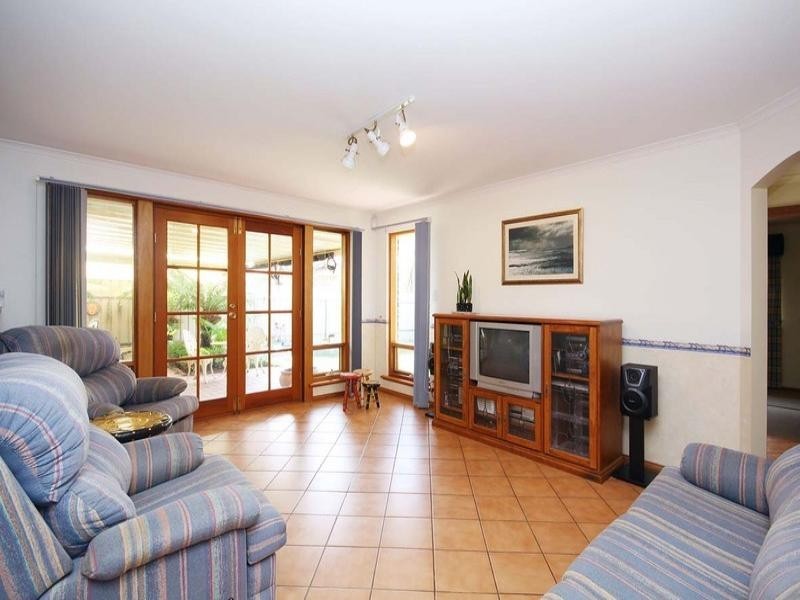 7 Osterley Street, Oakden SA 5086