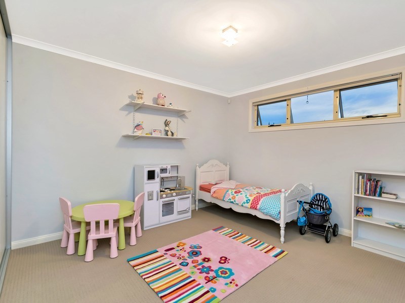 24 Ramsay Avenue, Hillcrest SA 5086