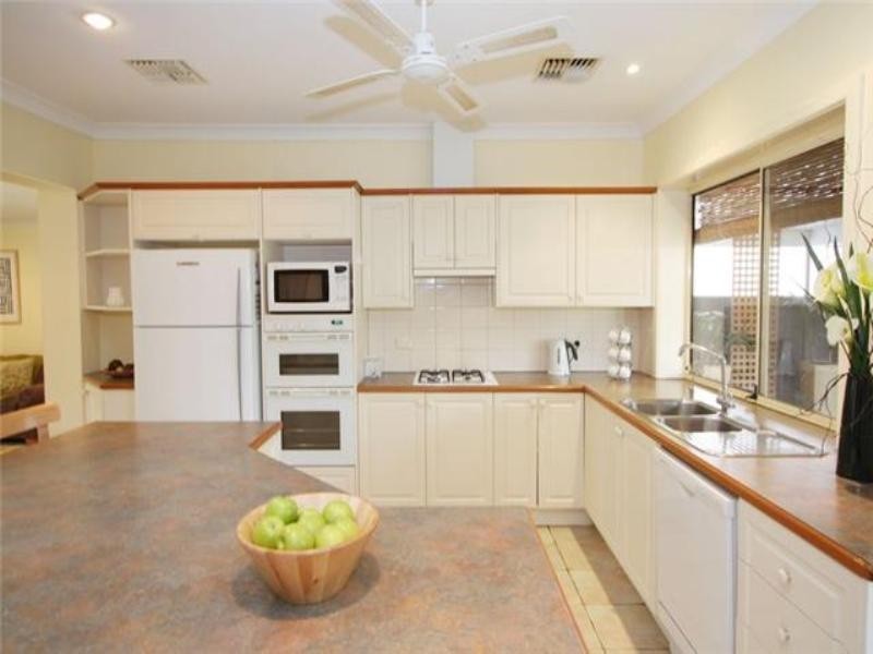 2 Cecil Street, Rostrevor SA 5073