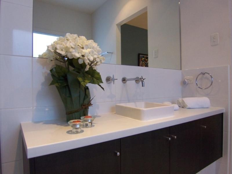 12 Yarle Street, Mawson Lakes SA 5095