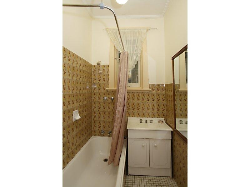 18 Gum Avenue, Dry Creek SA 5094