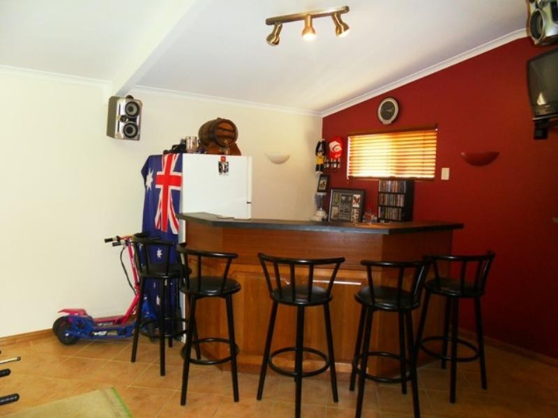 31 Yulinda Terrace, Para Hills SA 5096