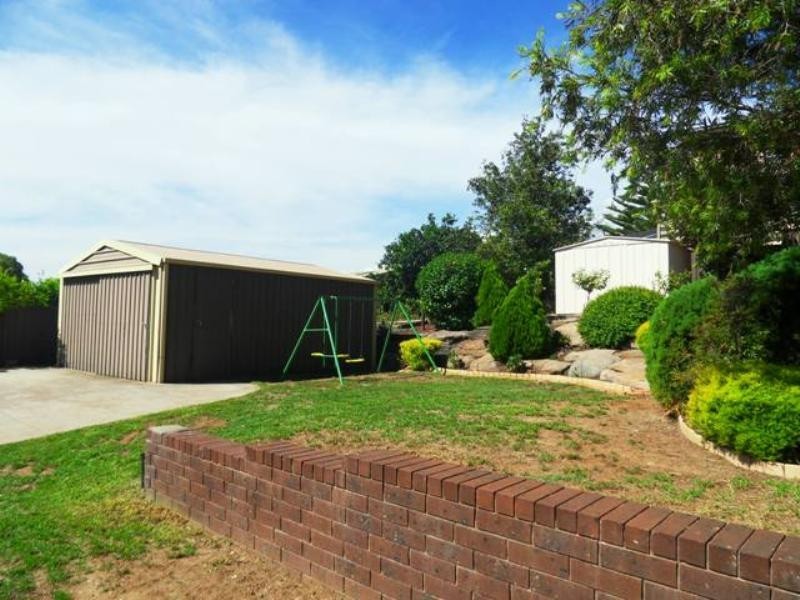 31 Yulinda Terrace, Para Hills SA 5096