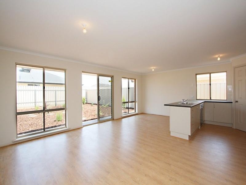 14 Manilla Road, Munno Para West SA 5115