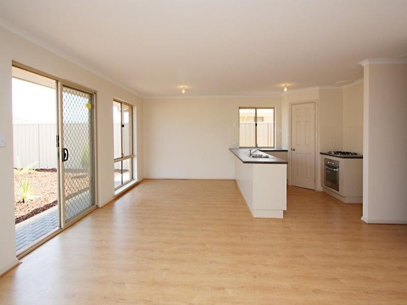 14 Manilla Road, Munno Para West SA 5115