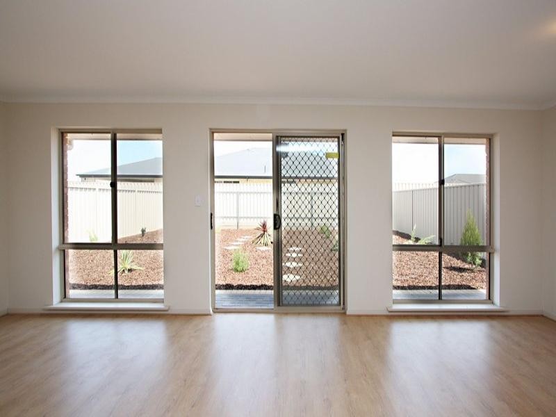 14 Manilla Road, Munno Para West SA 5115