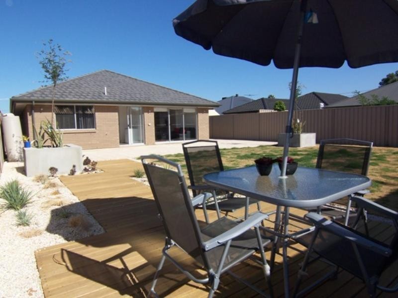 11A Leader Avenue, Kilburn SA 5084