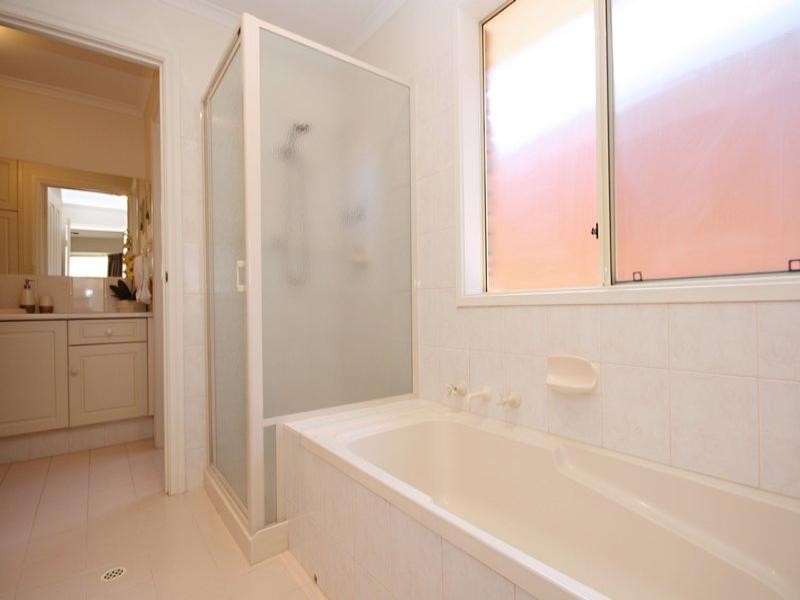 3 Wickham Crescent, Oakden SA 5086