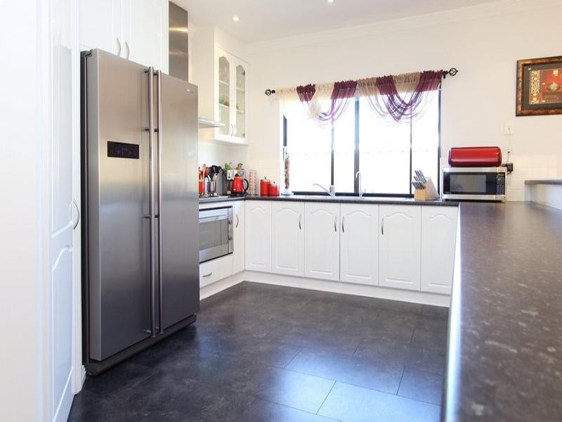 9 Earle Street, Hillcrest SA 5086