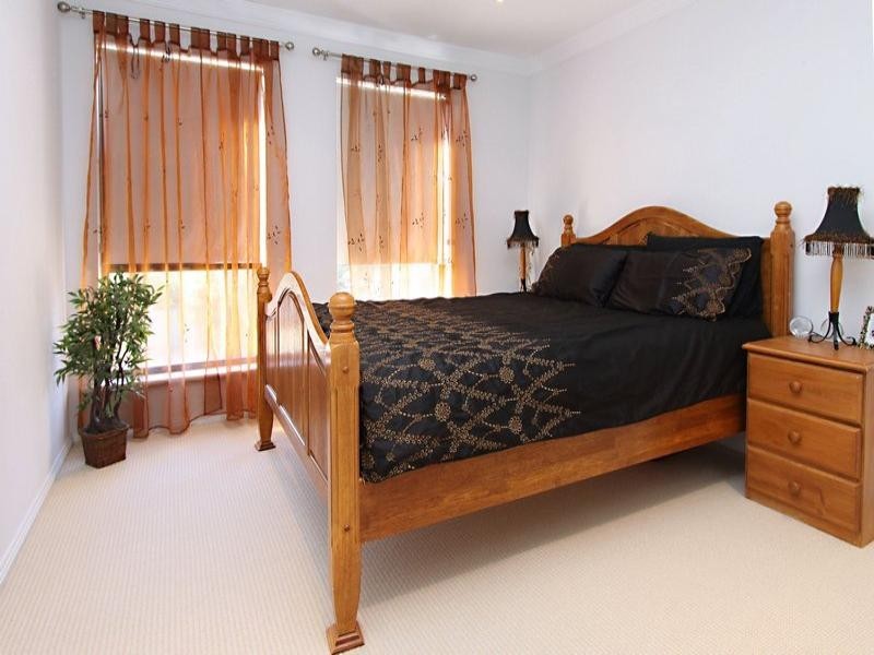 9 Earle Street, Hillcrest SA 5086