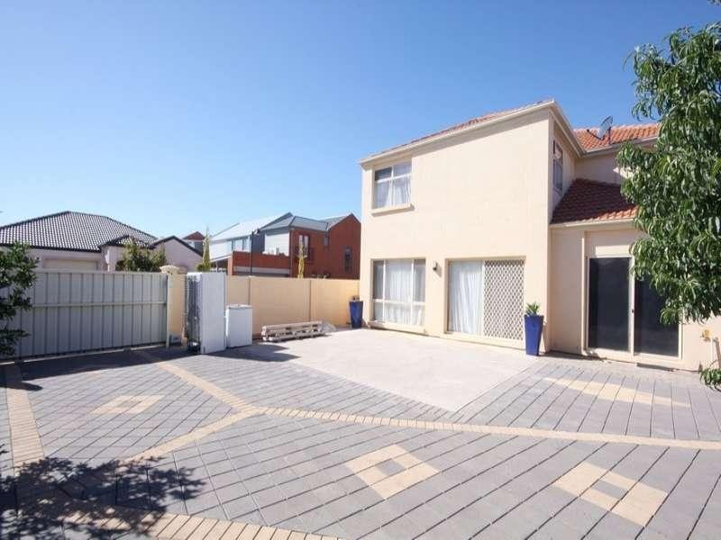 5 Maple Circuit, Mawson Lakes SA 5095