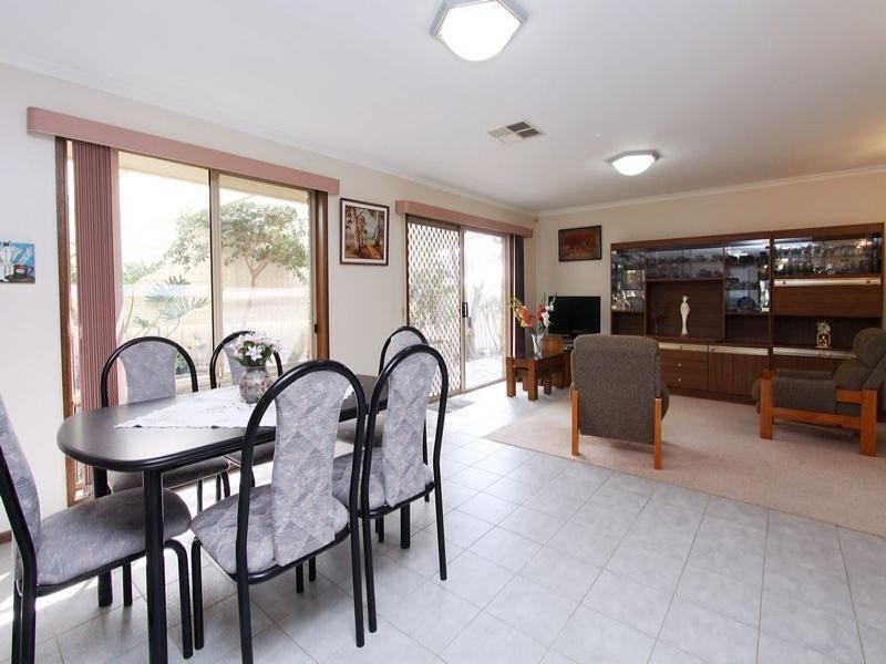 10 Sissinghurst Drive, Oakden SA 5086