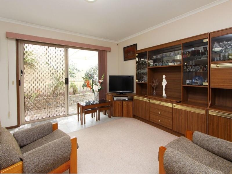 10 Sissinghurst Drive, Oakden SA 5086