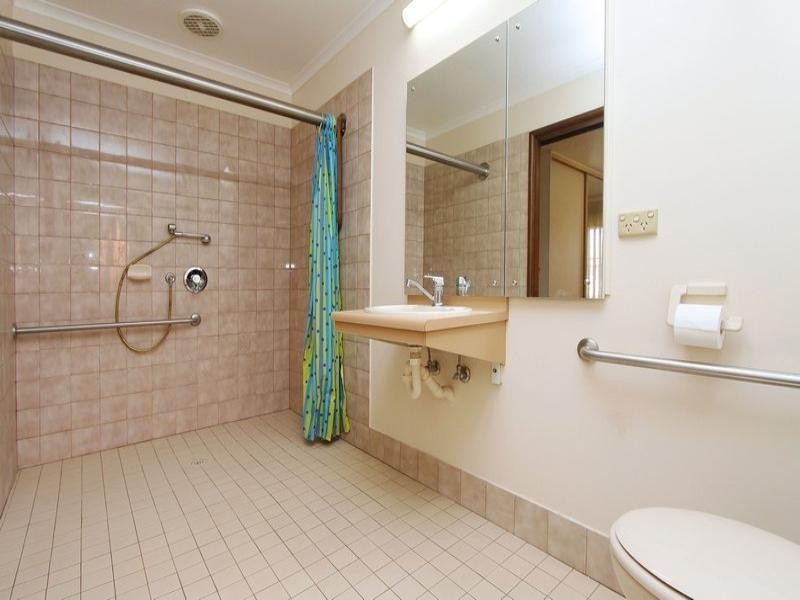 10 Sissinghurst Drive, Oakden SA 5086