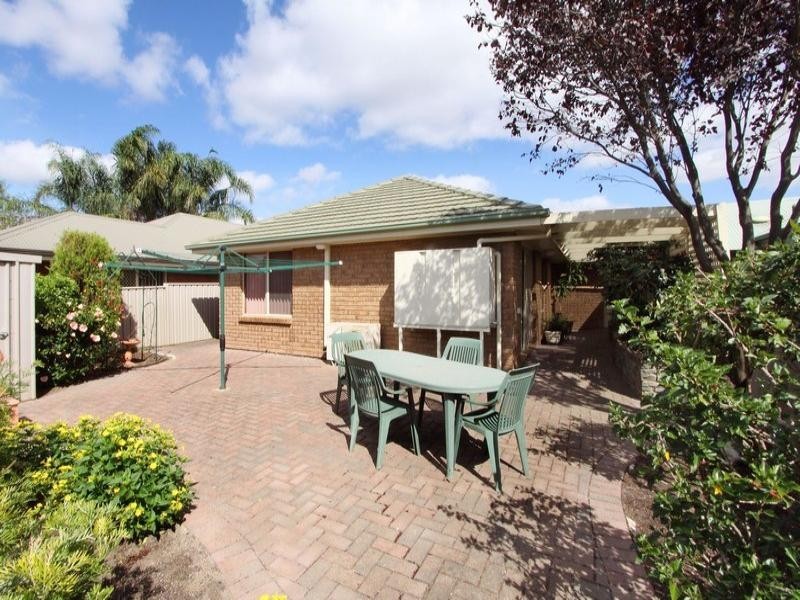 10 Sissinghurst Drive, Oakden SA 5086