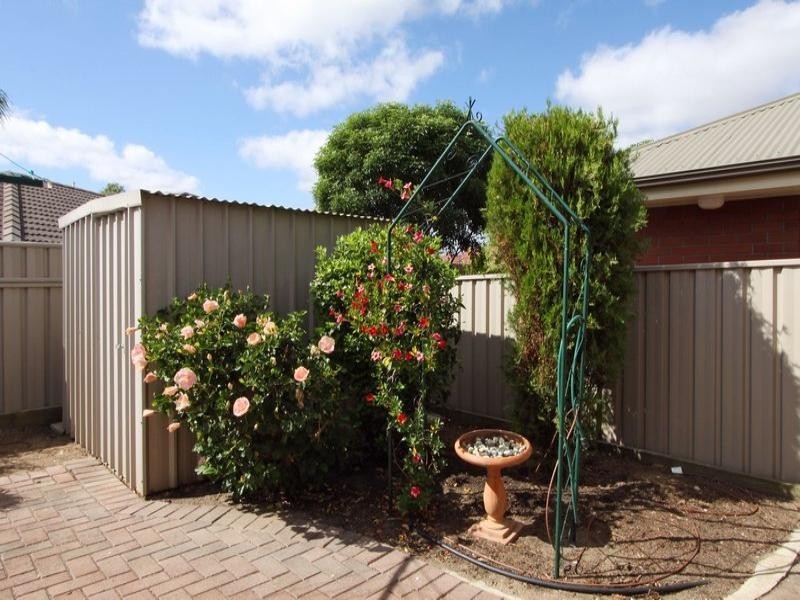 10 Sissinghurst Drive, Oakden SA 5086