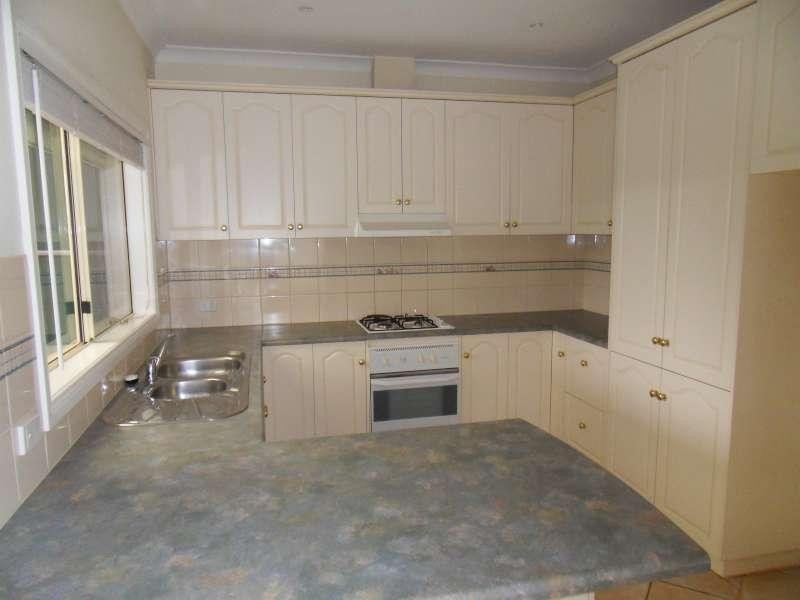 10 Balmoral Street, Hillcrest SA 5086