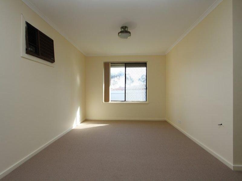 6 Garden Court, Para Hills West SA 5096