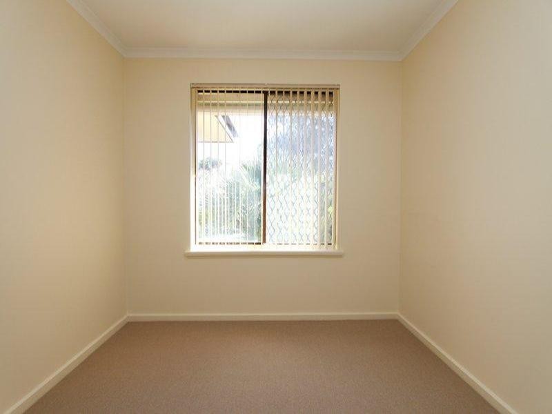 6 Garden Court, Para Hills West SA 5096