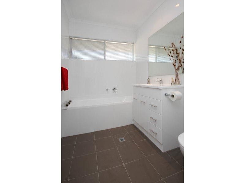 4 Emanuel Street, Athelstone SA 5076