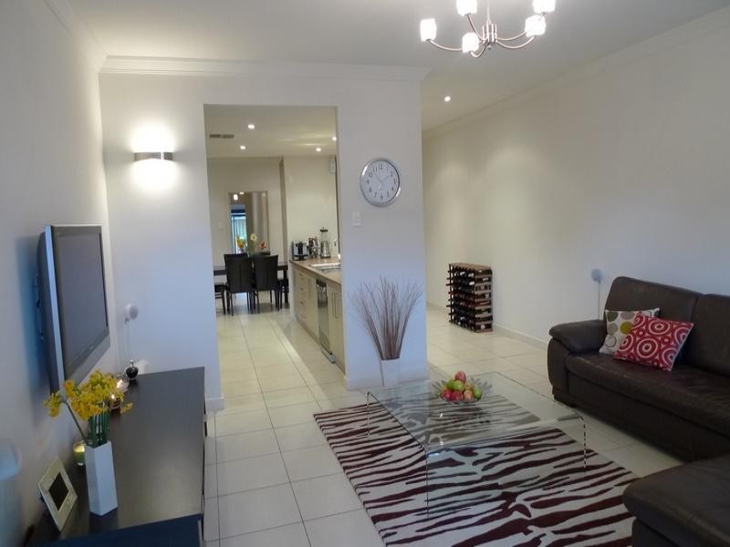 2A Elliott Street, Campbelltown SA 5074