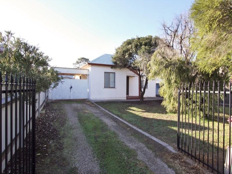 4 Cedar Avenue, Greenacres SA 5086