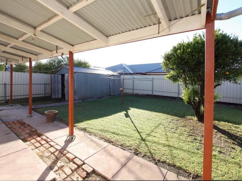 4 Cedar Avenue, Greenacres SA 5086