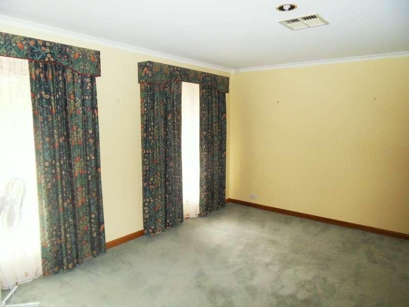 13 Halcyon Avenue, Greenwith SA 5125