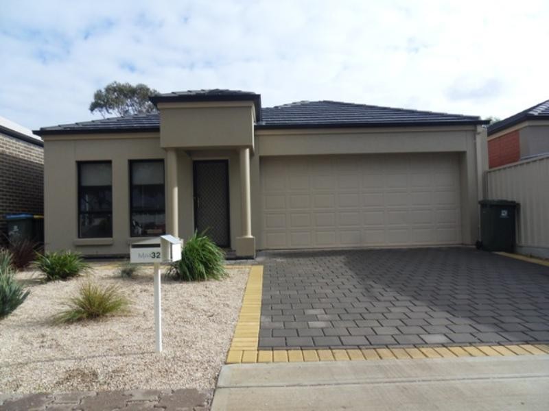 32 Ramsay Street, Hillcrest SA 5086