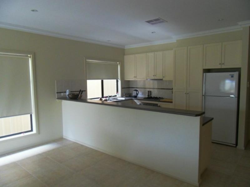 32 Ramsay Street, Hillcrest SA 5086