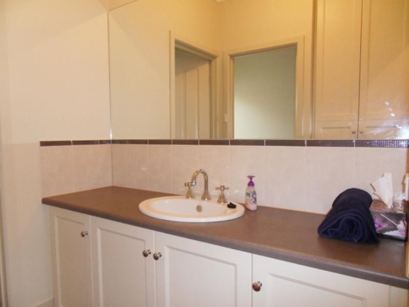 32 Ramsay Street, Hillcrest SA 5086