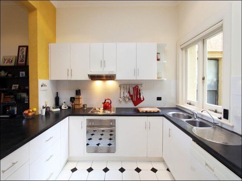 4/17 South Esplanade, Glenelg SA 5045