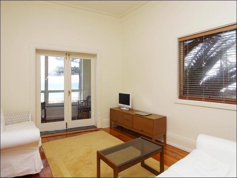 4/17 South Esplanade, Glenelg SA 5045