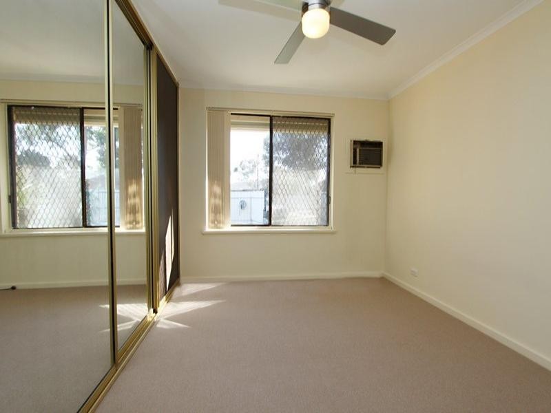 6 Garden Court, Para Hills West SA 5096