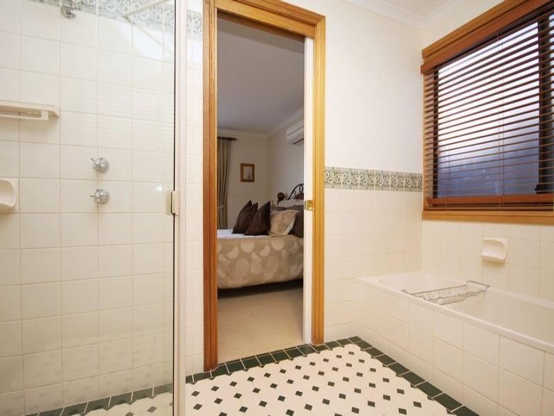 2 Rotz Court, Golden Grove SA 5125