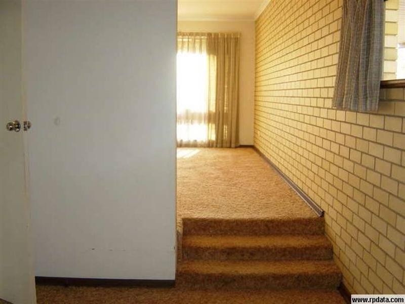 79 Flinders Drive, Valley View SA 5093