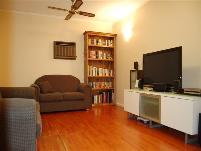 21 Nottingham Crescent, Valley View SA 5093