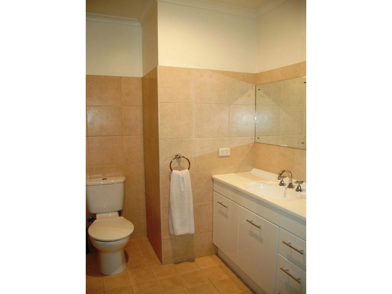 21 Nottingham Crescent, Valley View SA 5093