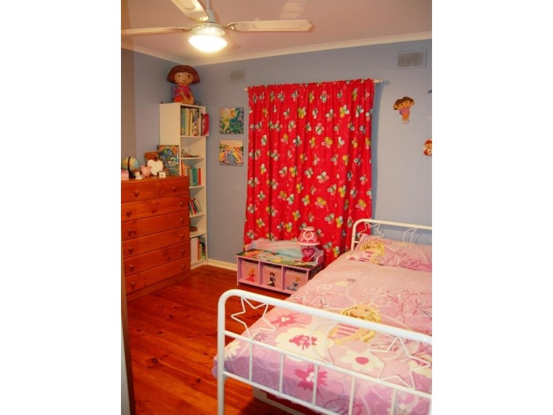 21 Nottingham Crescent, Valley View SA 5093