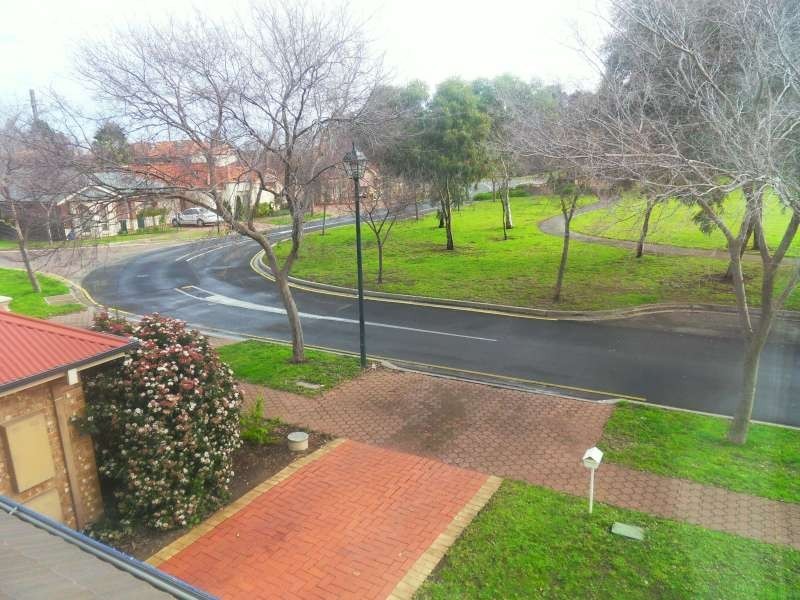 20 Regent Garden Drive, Oakden SA 5086