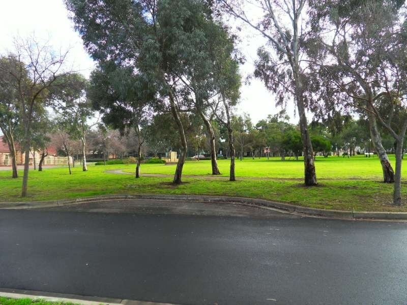 20 Regent Garden Drive, Oakden SA 5086